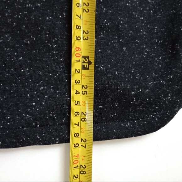 NWT Liz Claiborne Mock Neck Tunic with Pockets Size Medium - Picture 6 of 8